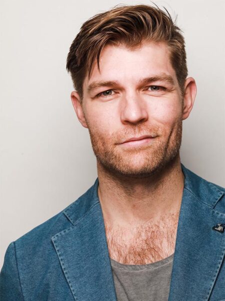 LIAM MCINTYRE  –  SPARTACUS