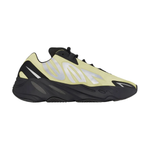 Yeezy 700 MNVN “Wash Cream”